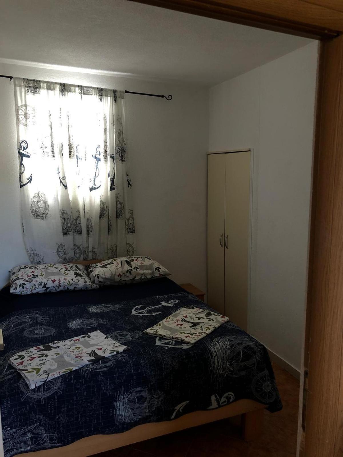 קרלובג Apartmani Cesarica חדר תמונה