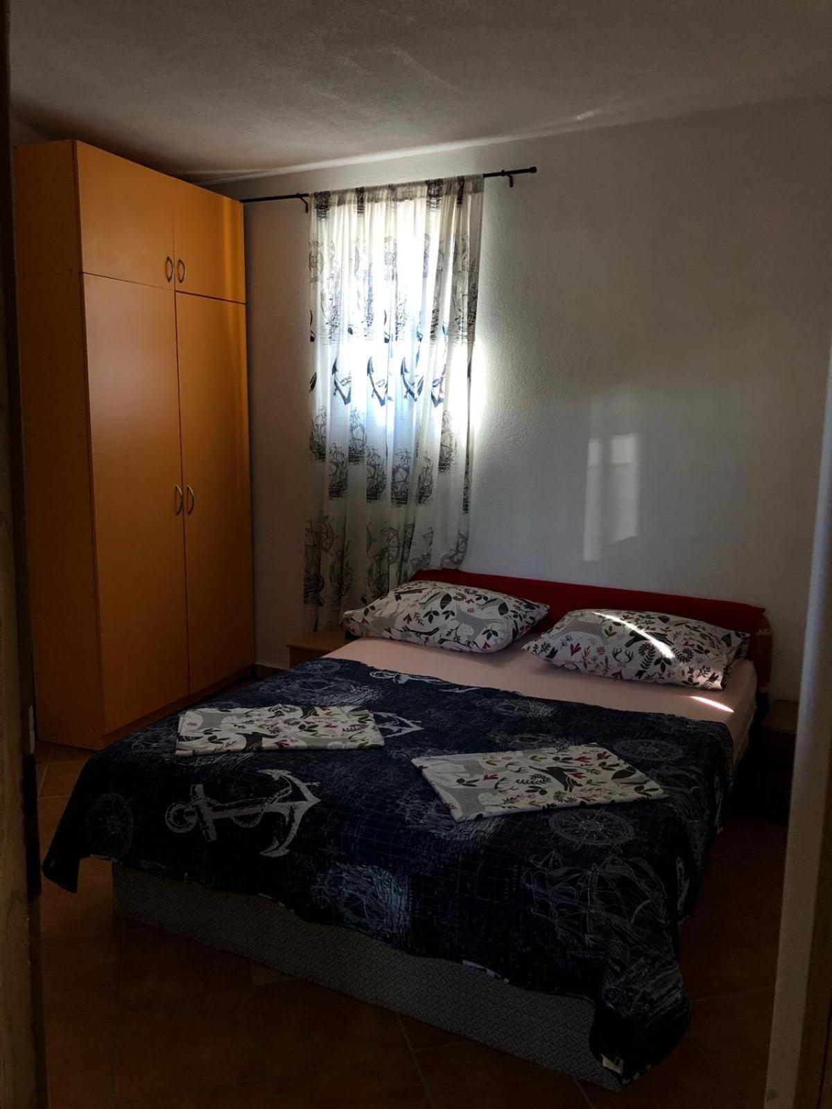 קרלובג Apartmani Cesarica חדר תמונה