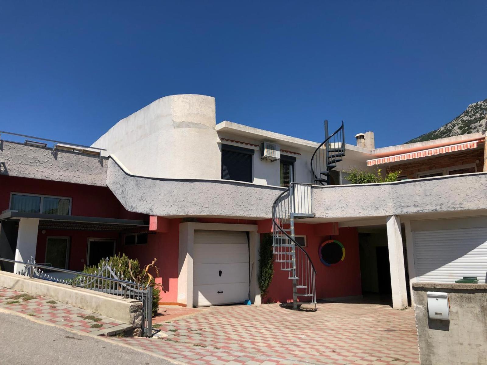 קרלובג Apartmani Cesarica מראה חיצוני תמונה